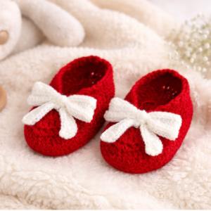 red crochet baby shoes